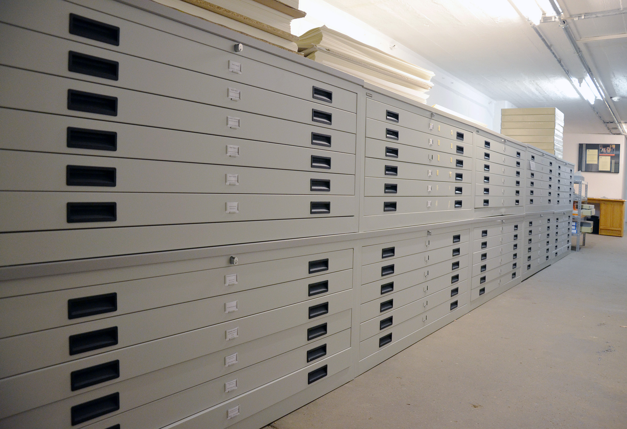 Neue Grafikschränke im Archiv. ©DIAF/Tanja Tröger