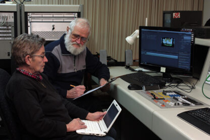 Hedda Gehm und Jörg Herrmann bei der Arbeit an Der siebente Rabe (2011). ©mediahaus Kreischa