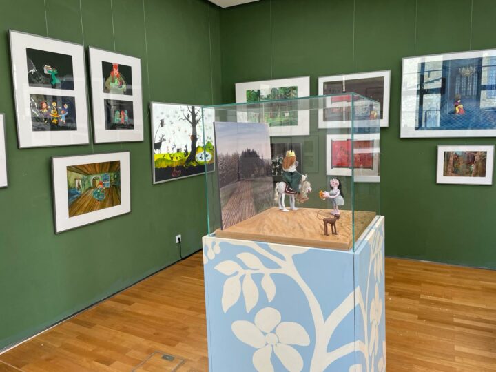 Blick in die Ausstellung in der Willi-Sitte-Galerie Merseburg. ©DIAF/Rolf Hofmann